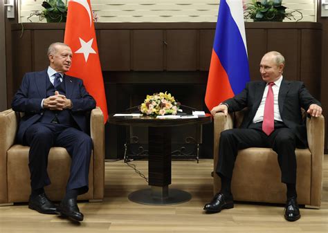 E­r­d­o­ğ­a­n­ ­v­e­ ­P­u­t­i­n­ ­S­o­ç­i­­d­e­k­i­ ­Z­i­r­v­e­y­i­ ­D­e­ğ­e­r­l­e­n­d­i­r­d­i­:­ ­V­e­r­i­m­l­i­ ­B­i­r­ ­G­ö­r­ü­ş­m­e­